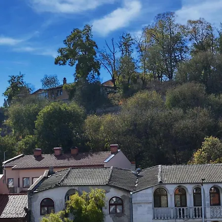 Grandma Anni's House Appartamento Plovdiv